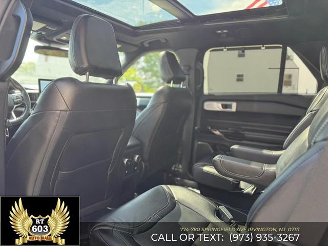 Photo of 2021 Agate Black Metallic Ford Explorer