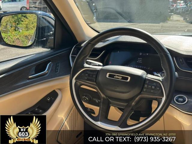 Photo of 2022 Bright White Clearcoat Jeep Grand Cherokee L