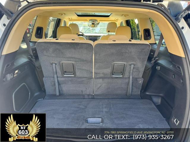 Photo of 2022 Bright White Clearcoat Jeep Grand Cherokee L