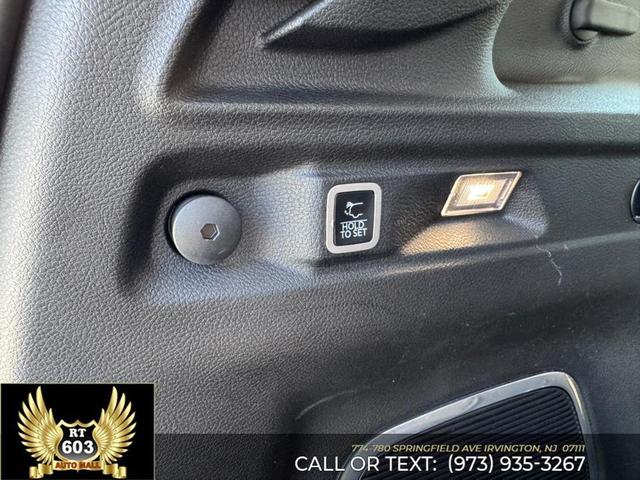 Photo of 2022 Bright White Clearcoat Jeep Grand Cherokee L