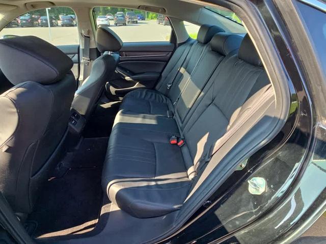 Photo of 2018 Crystal Black Pearl Honda Accord