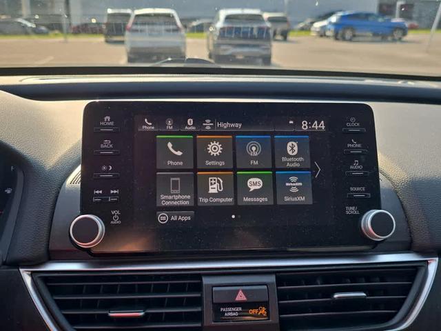 Photo of 2018 Crystal Black Pearl Honda Accord