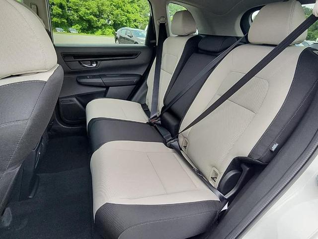 Photo of 2026 Platinum White Pearl Honda CR-V