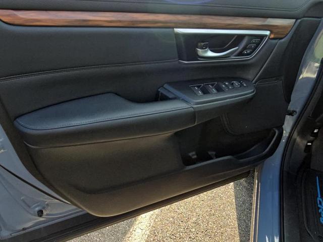 Photo of 2022 Sonic Gray Pearl Honda CR-V Hybrid
