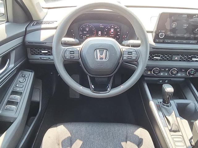 Photo of 2025 Platinum White Pearl Honda Accord