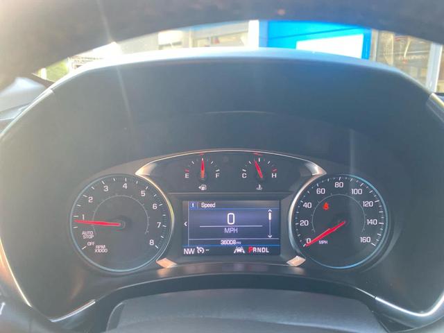 Photo of 2022 Blue Glow Metallic Chevrolet Equinox