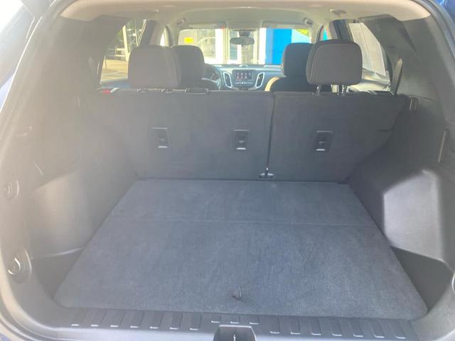 Photo of 2022 Blue Glow Metallic Chevrolet Equinox