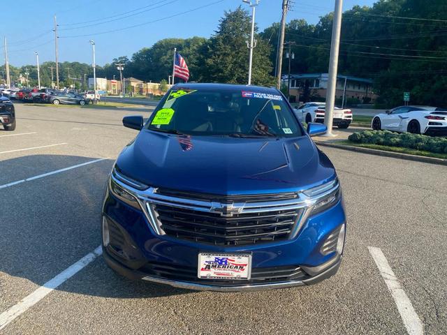 Photo of 2022 Blue Glow Metallic Chevrolet Equinox