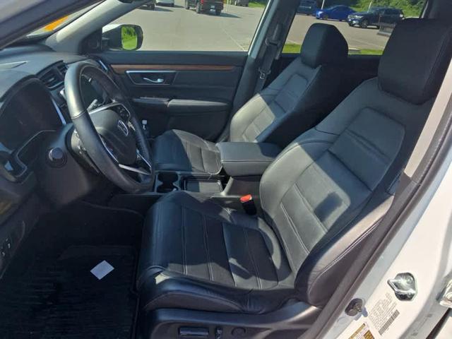 Photo of 2022 Platinum White Pearl Honda CR-V Hybrid