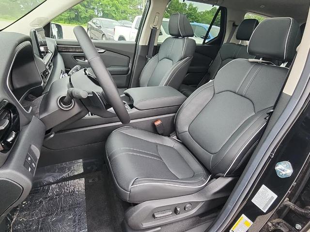 Photo of 2025 Crystal Black Pearl Honda Pilot