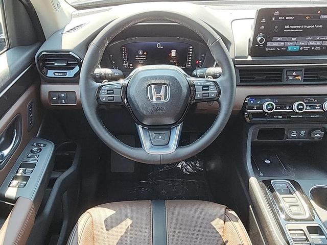 Photo of 2025 Modern Steel Metallic Honda Pilot