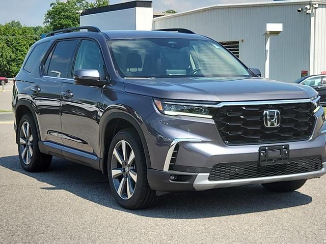 Photo of 2025 Modern Steel Metallic Honda Pilot