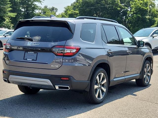 Photo of 2025 Modern Steel Metallic Honda Pilot