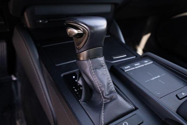 Photo of 2021 Atomic Silver Lexus ES 350