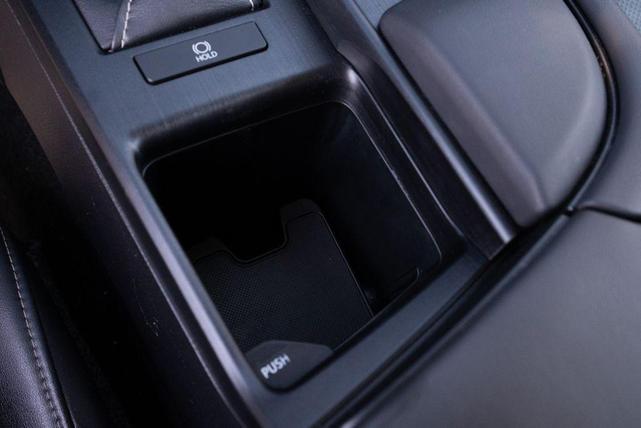 Photo of 2021 Atomic Silver Lexus ES 350