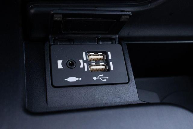 Photo of 2021 Atomic Silver Lexus ES 350