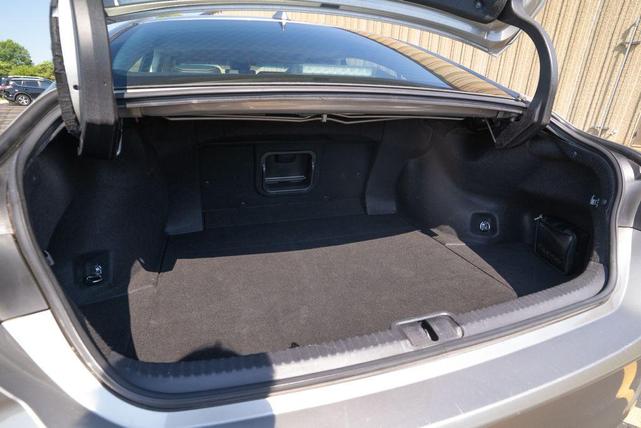 Photo of 2021 Atomic Silver Lexus ES 350