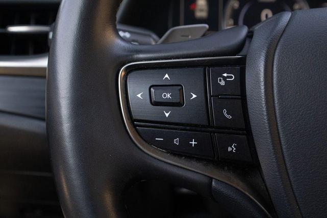 Photo of 2021 Atomic Silver Lexus ES 350