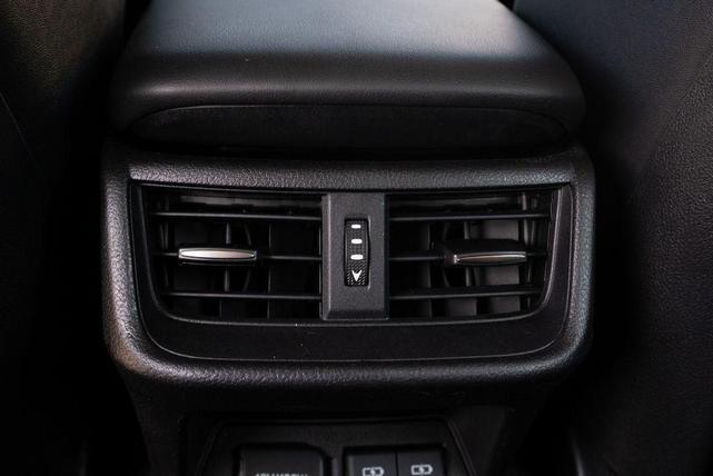 Photo of 2021 Atomic Silver Lexus ES 350