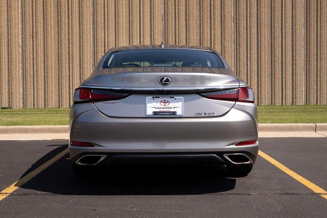 Photo of 2021 Atomic Silver Lexus ES 350