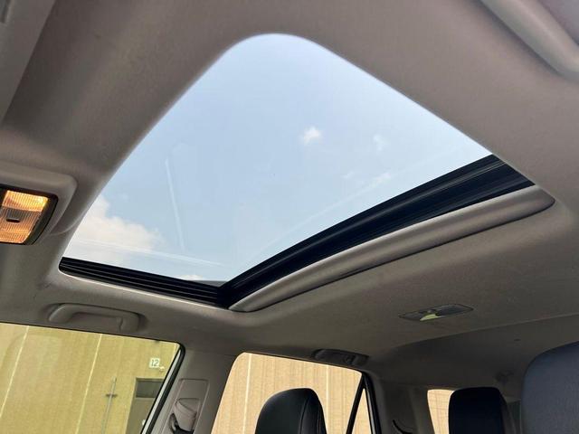 Photo of 2020 Blizzard Pearl Toyota 4Runner