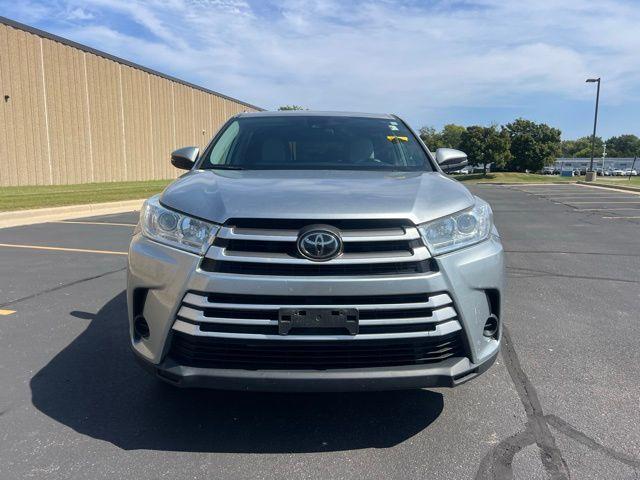 Photo of 2018 Celestial Silver Metallic Toyota Highlander