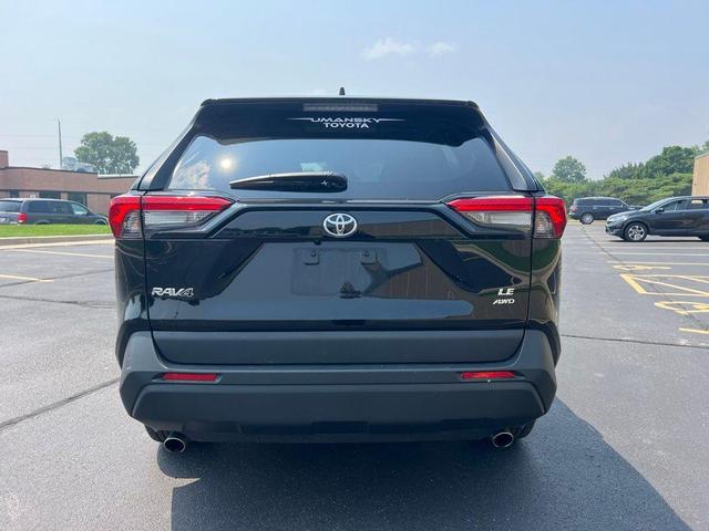 Photo of 2024 Midnight Black Metallic Toyota RAV4
