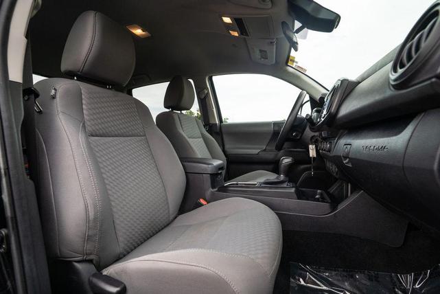 Photo of 2022 Midnight Black Metallic Toyota Tacoma