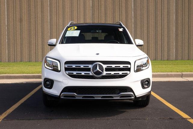 Photo of 2023 Polar White Mercedes-Benz GLB 250