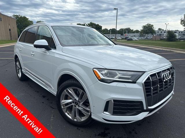 Photo of 2023 Glacier White Metallic Audi Q7