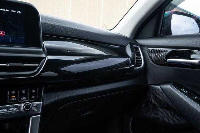 Photo of 2024 Blue / Black Kia Seltos