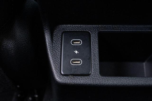 Photo of 2024 Blue / Black Kia Seltos