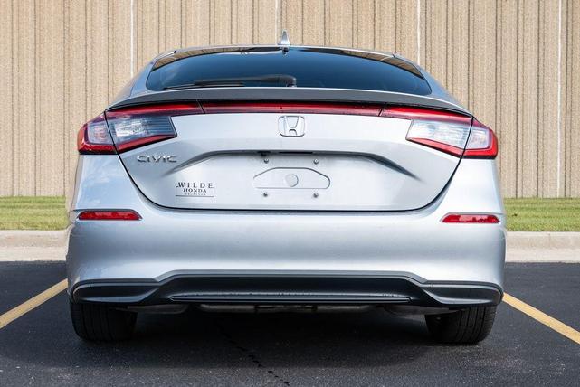 Photo of 2022 Lunar Silver Metallic Honda Civic