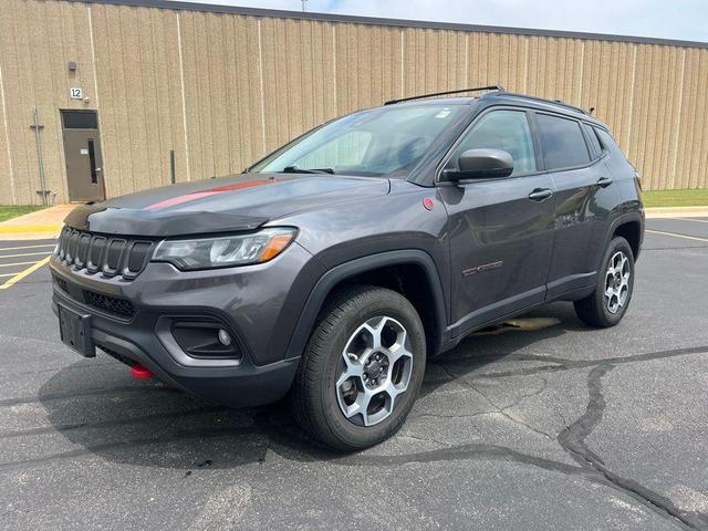 Photo of 2022 Granite Crystal Clearcoat Metallic Jeep Compass