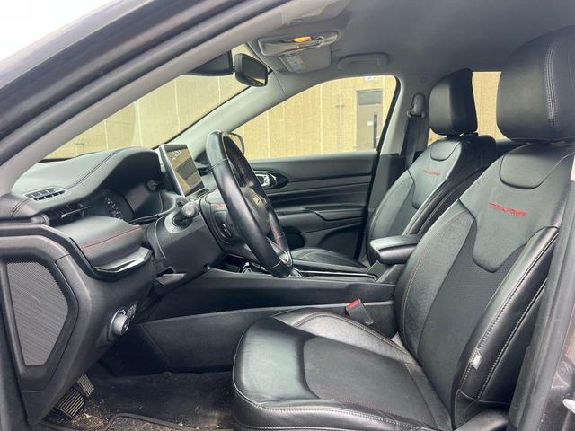 Photo of 2022 Granite Crystal Clearcoat Metallic Jeep Compass