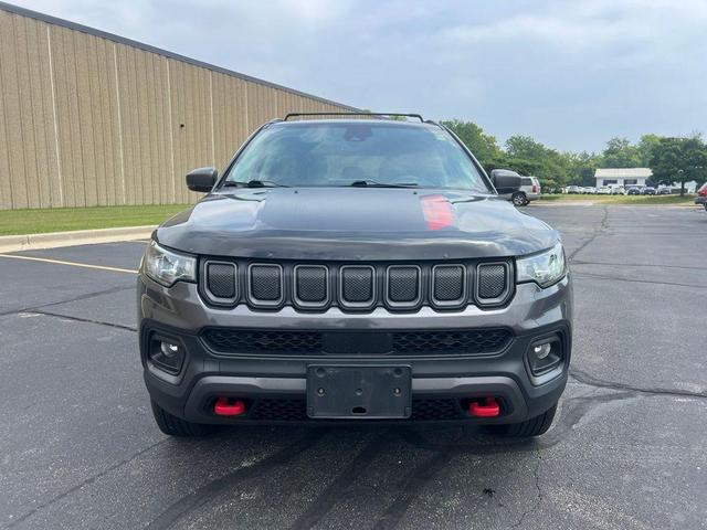 Photo of 2022 Granite Crystal Clearcoat Metallic Jeep Compass