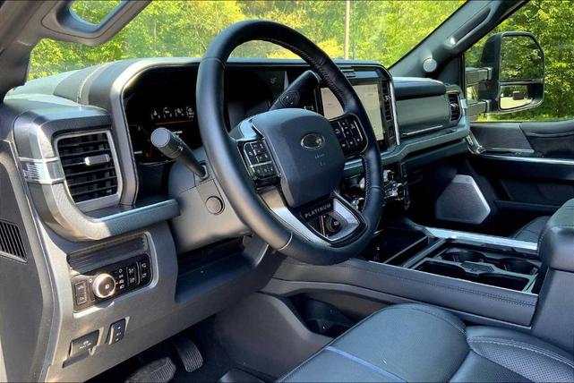 Photo of 2025 Agate Black Metallic Ford F-350