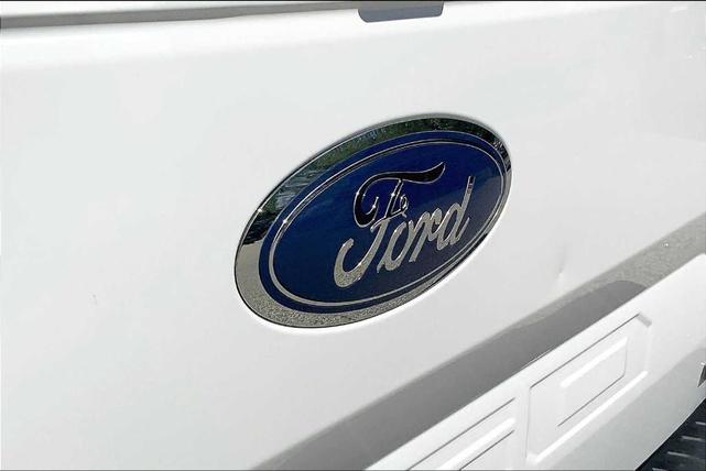 Photo of 2020 Oxford White Ford F-150
