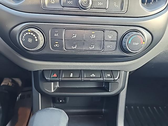 Photo of 2022 Black Chevrolet Colorado