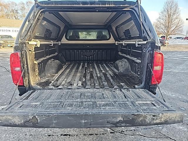 Photo of 2022 Black Chevrolet Colorado