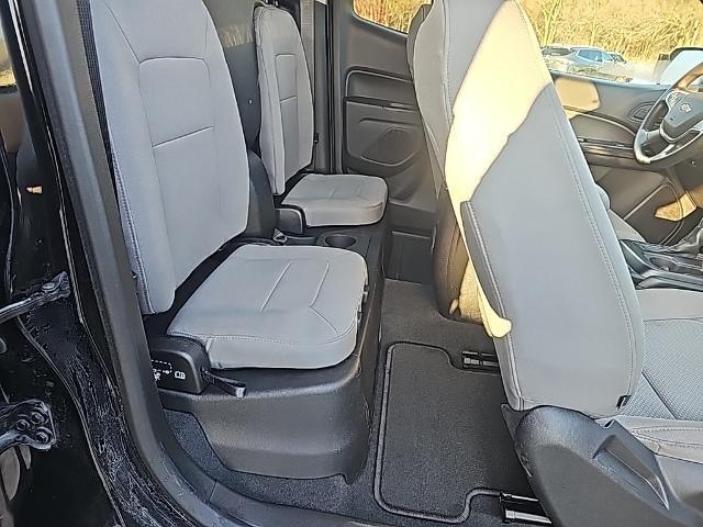 Photo of 2022 Black Chevrolet Colorado