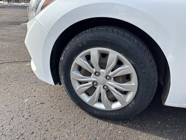 Photo of 2020 Frost White Pearl Hyundai Accent