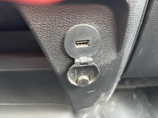 Photo of 2021 Bright White Clearcoat RAM 1500