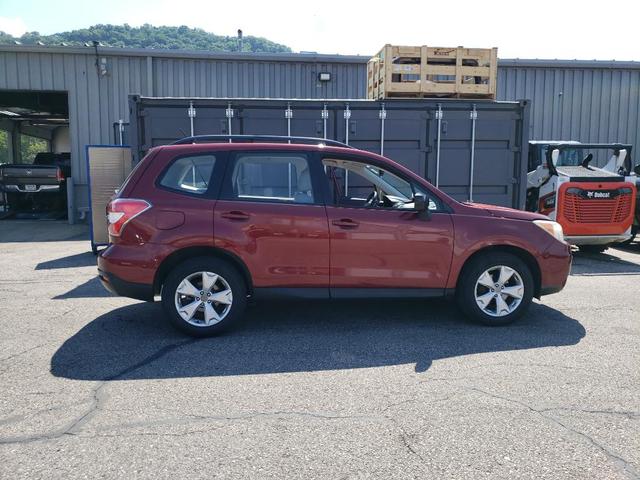 Photo of 2015 Venetian Red Pearl Subaru Forester