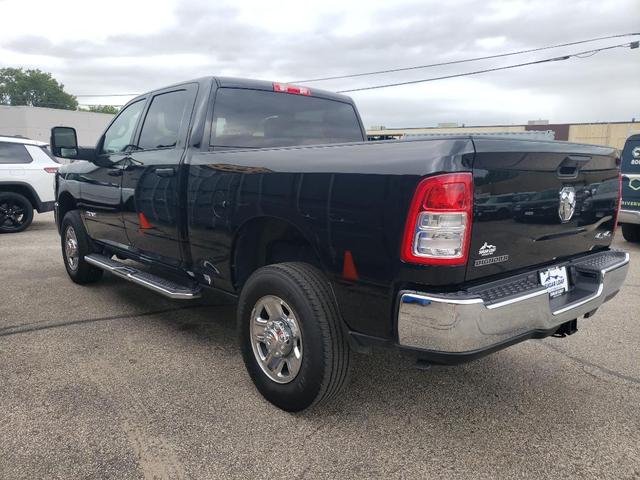 Photo of 2024 Diamond Black Crystal Pearlcoat RAM 2500