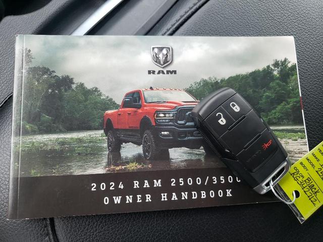 Photo of 2024 Diamond Black Crystal Pearlcoat RAM 2500