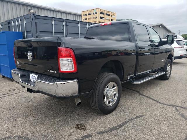 Photo of 2024 Diamond Black Crystal Pearlcoat RAM 2500