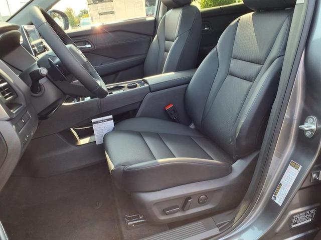 Photo of 2026 GUN METALL Nissan Rogue