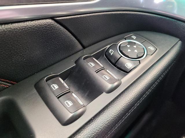 Photo of 2016 Shadow Black Ford Explorer