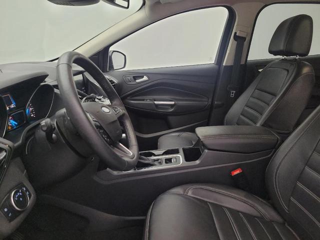 Photo of 2017 Shadow Black Ford Escape